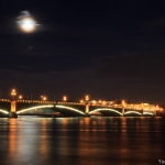 2412-the-moon-over-the-troinskyi-bridge.jpg